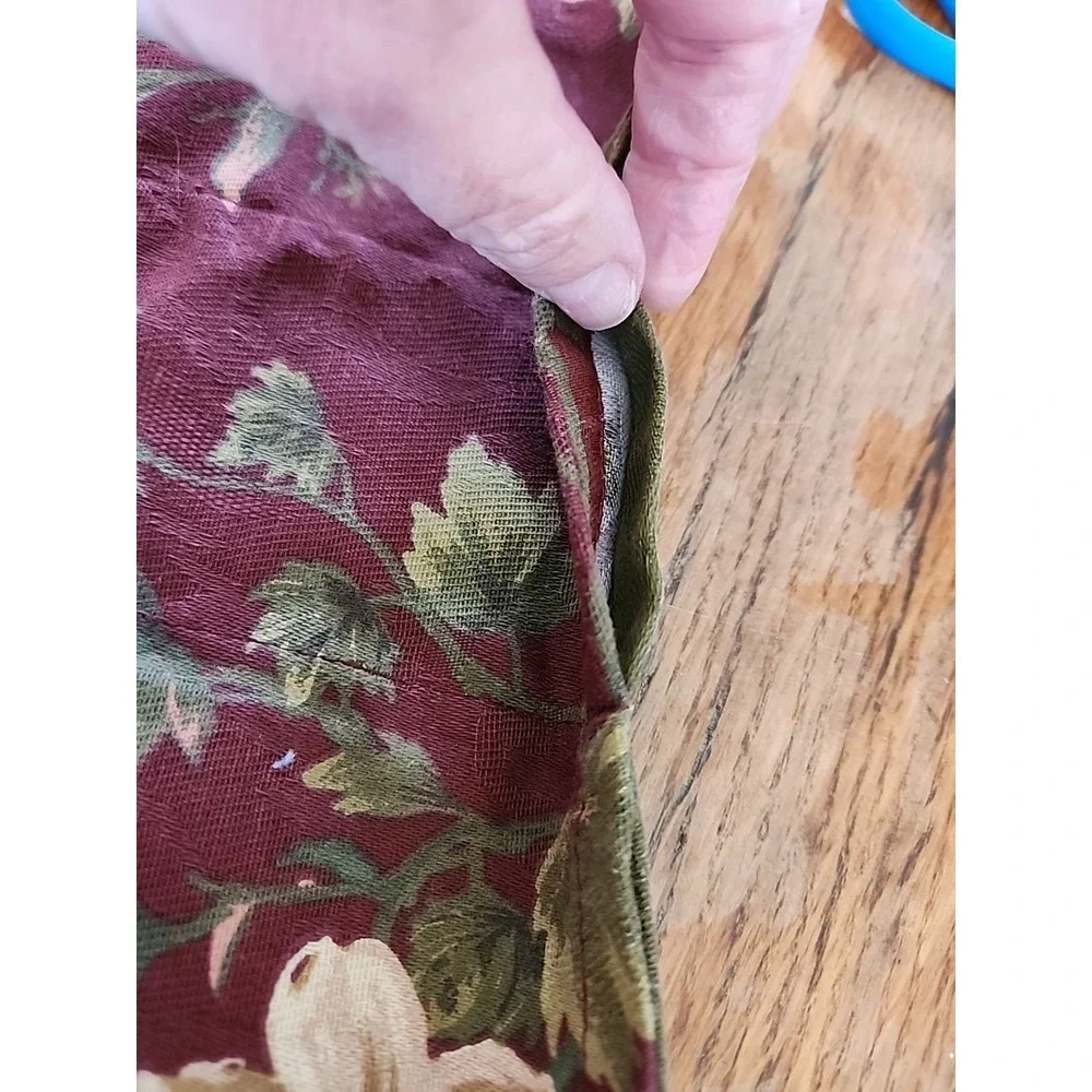 WAVERLY Chianti MERLOT RED GRAPES FLORAL striped‎ VALANCE 16X76